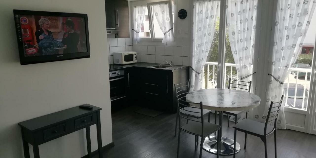 Centre *